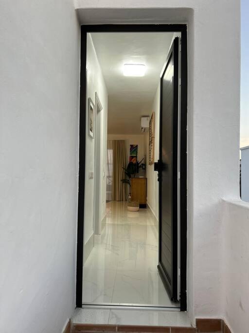 Moderno Apartamento Cerca Al Mar تياس المظهر الخارجي الصورة