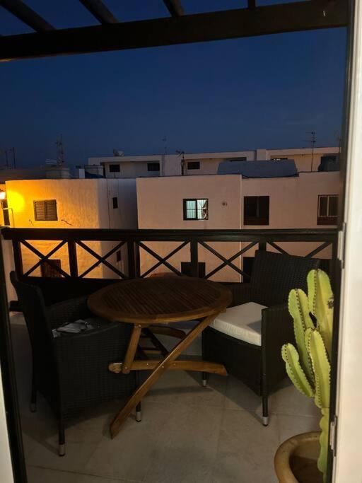 Moderno Apartamento Cerca Al Mar تياس المظهر الخارجي الصورة