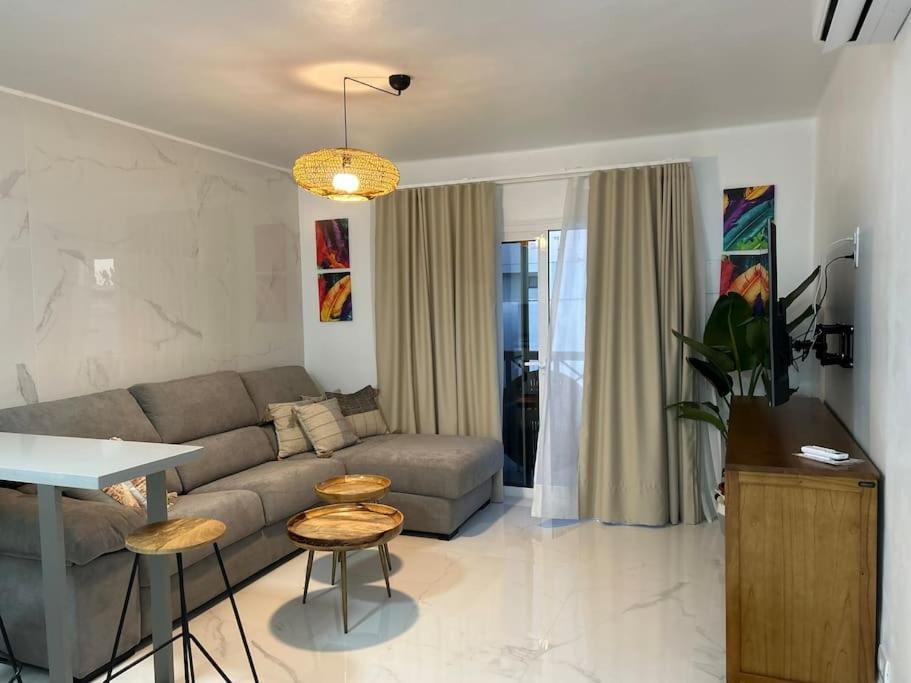 Moderno Apartamento Cerca Al Mar تياس المظهر الخارجي الصورة